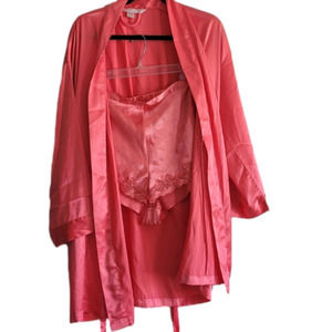 VICORIA'S Secret Coral Robe & Shorts Set Size L